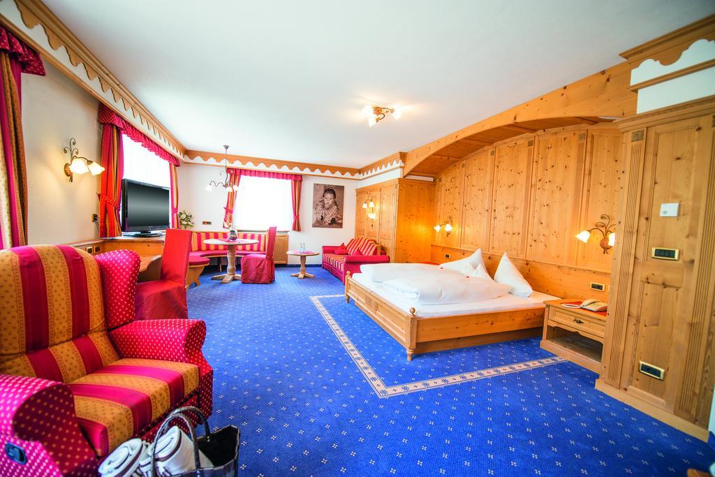 Hotel Plunhof Ridnaun Exterior foto